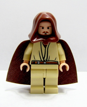 Qui-Gon Jinn - Light Nougat Head with Black Chin Dimple, Brown Hood and Cape