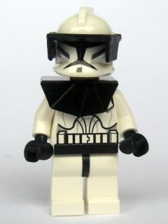 Clone Trooper (Phase 1) - Black Visor and Pauldron, Large Eyes